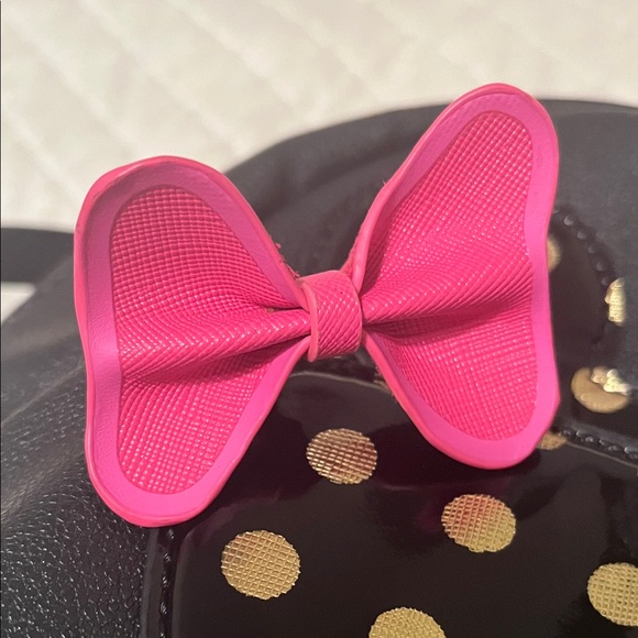 Disney - Dani by Danielle Nicole Black and Pink Minnie Backpack Purse w/ Bow - Picture 11 of 16